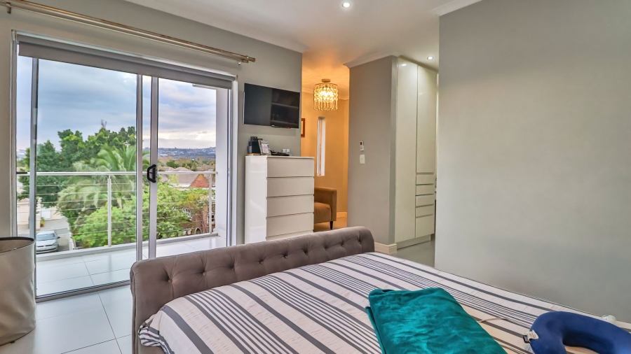4 Bedroom Property for Sale in Dennegeur Western Cape